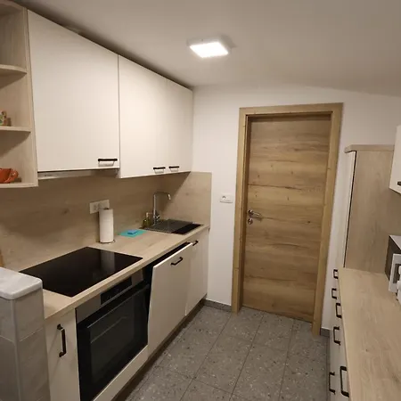 Pr'pek Apartment